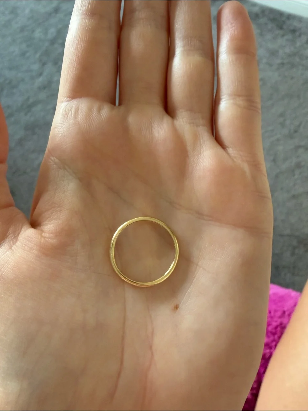 14k Gold Gorjana Lou Helium Ring - Warm Gold Tone Size 8 (slight scratches)